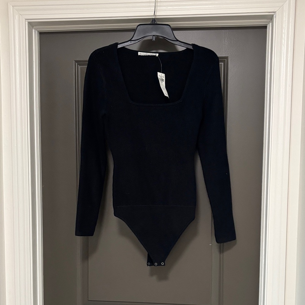 Abercrombie & Forch black ribbed sweater body suit NWT M - Picture 1 of 5